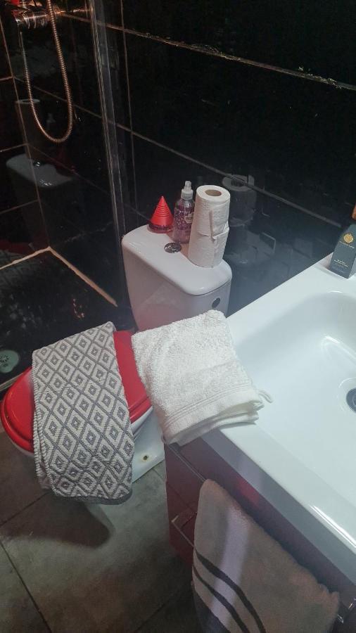 Cosy Sm Apartment Боа-Коломб Екстериор снимка